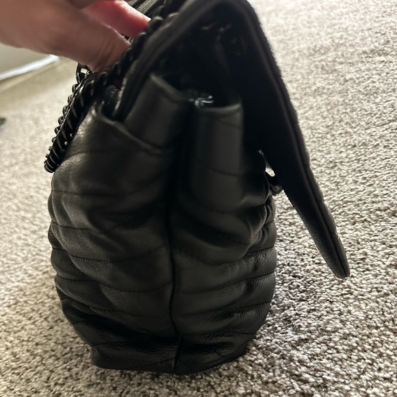 REBECCA MINKOFF Black Chains Leather Chevron Quilted Edie Bag R $298 - Picture 8 of 16